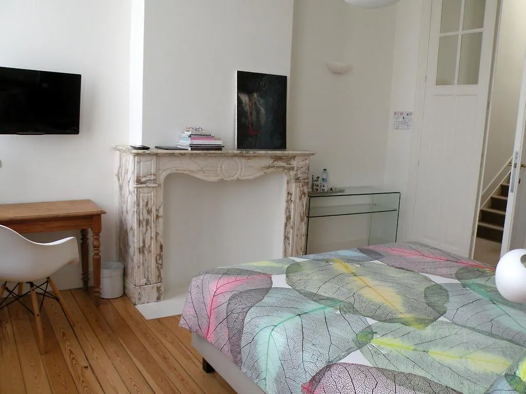 B&B Living In Brusel, Urban B&B Etterbeek 5*,  Belgium