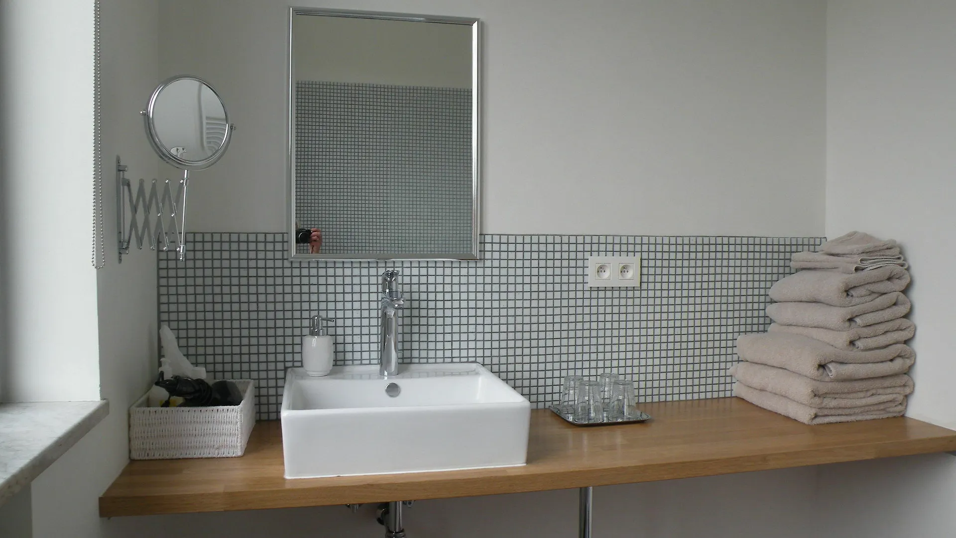 ***** Bed & Breakfast B&B Living In Brusel, Urban B&B Etterbeek Belgium